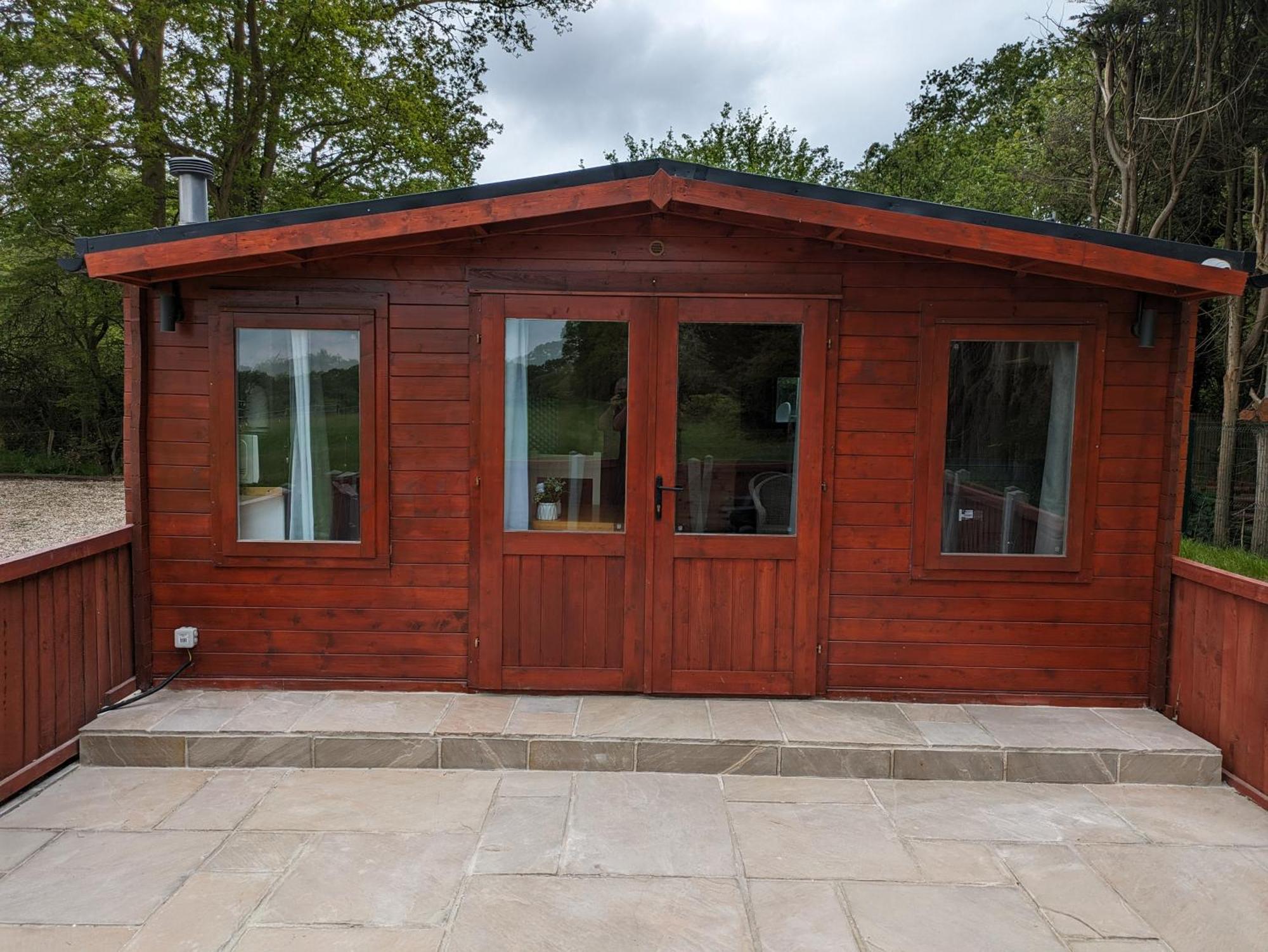Cosy Cabin Stock Exterior foto